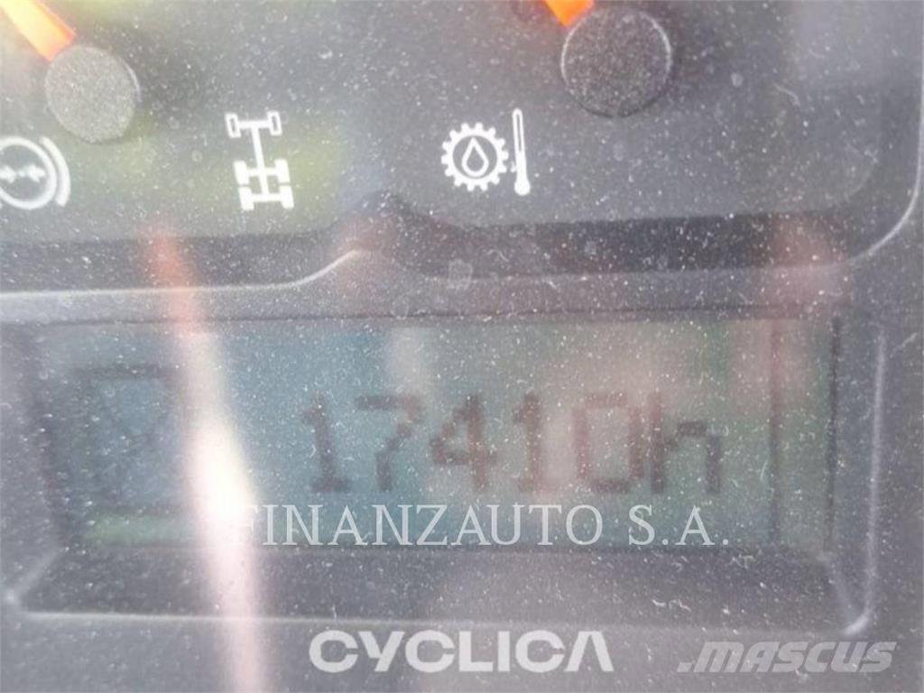 Volvo A25D Tombereau articulé