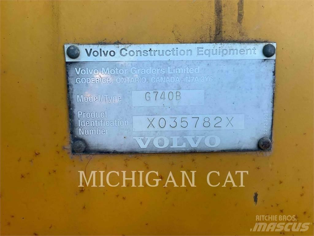 Volvo G740B Niveleuse