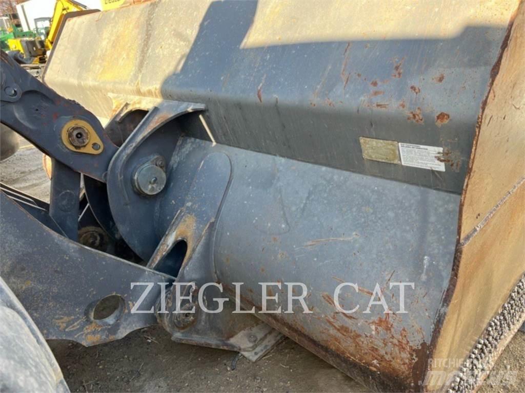 Volvo L220E Chargeuse sur pneus