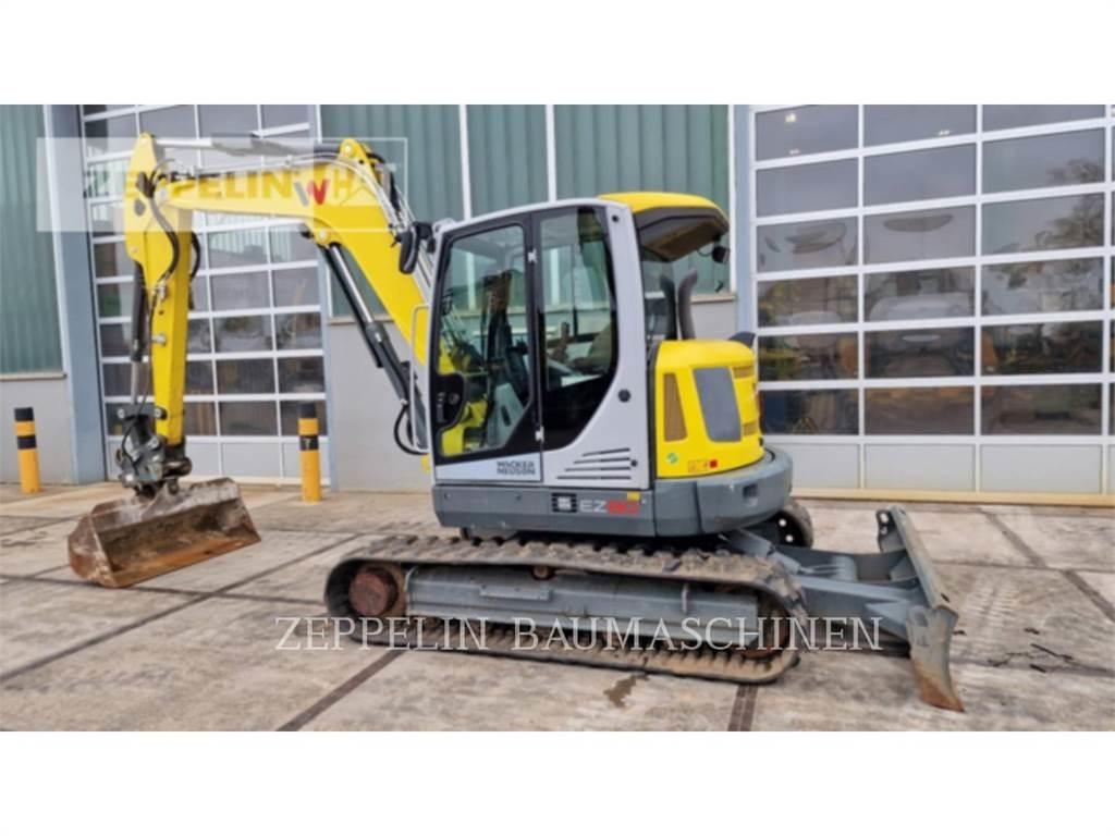 Wacker EZ80 Pelle sur chenilles