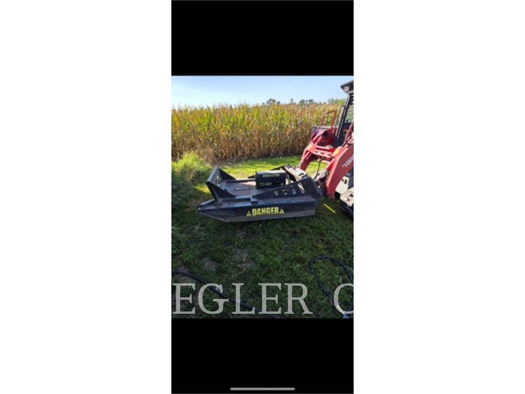 Wildcat BRUSH CUTTER 72 Broyeur / Gyrobroyeur / Epareuse
