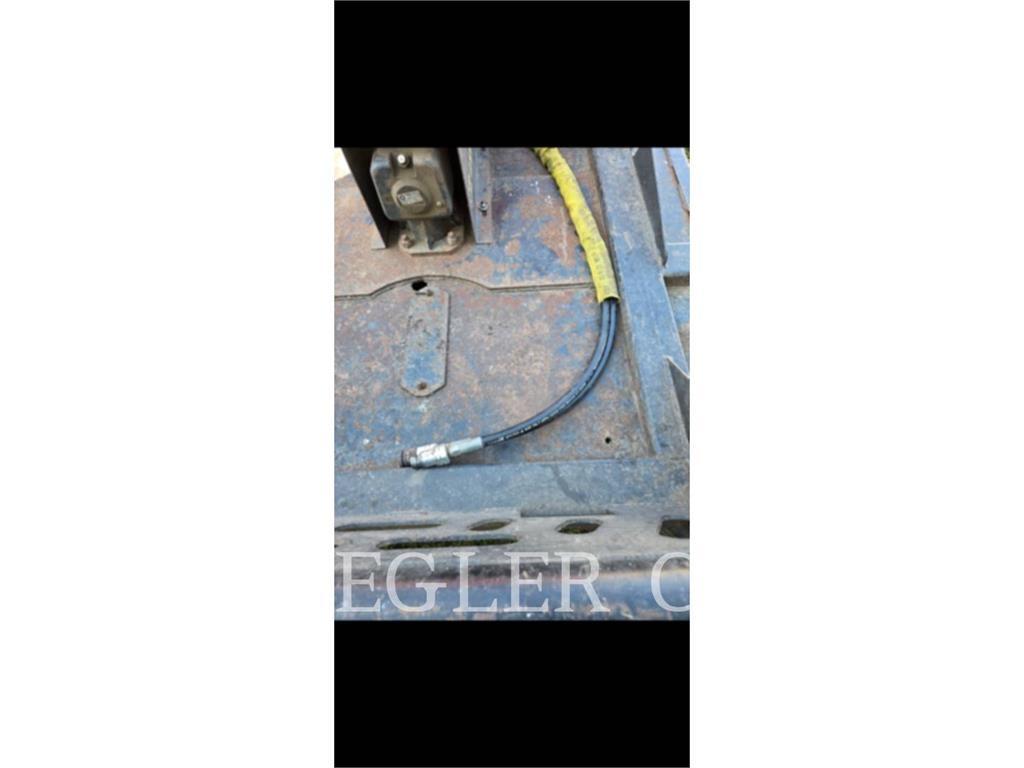 Wildcat BRUSH CUTTER 72 Broyeur / Gyrobroyeur / Epareuse