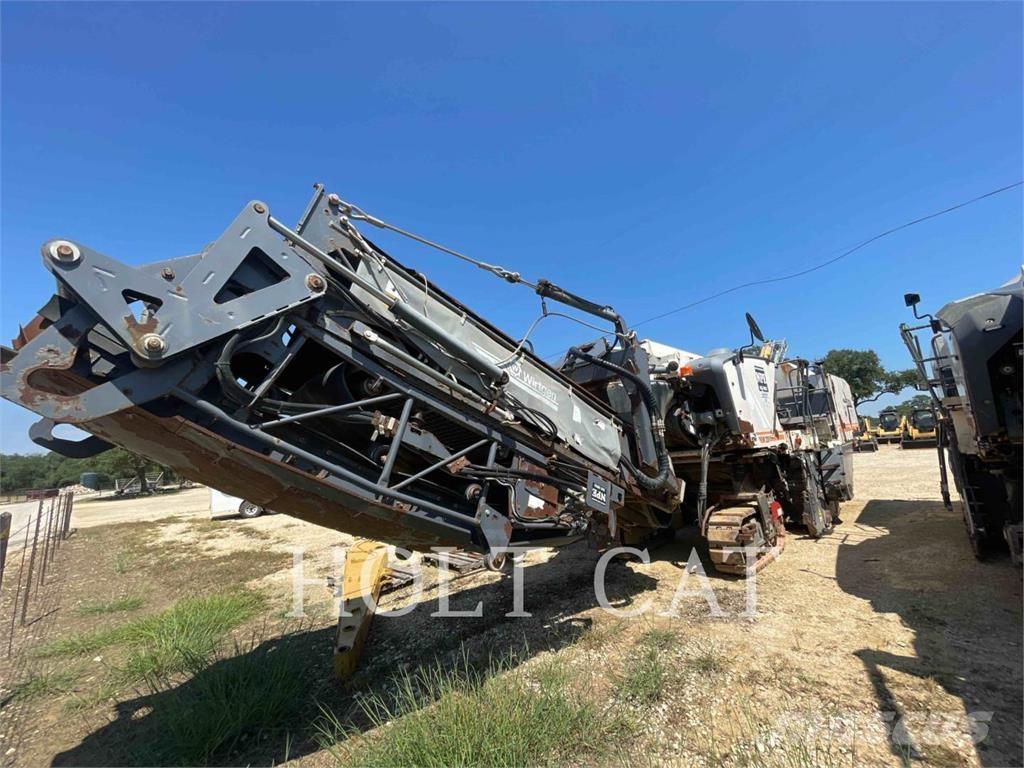 Wirtgen W220 Fraiseuse à froid