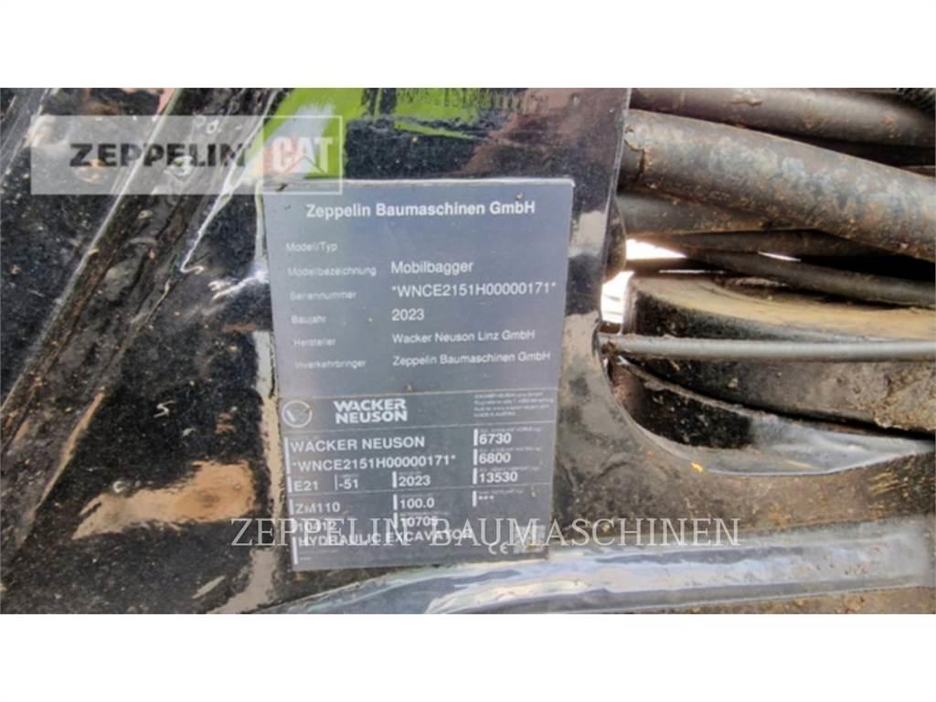 Zeppelin ZM110 Pelle sur pneus