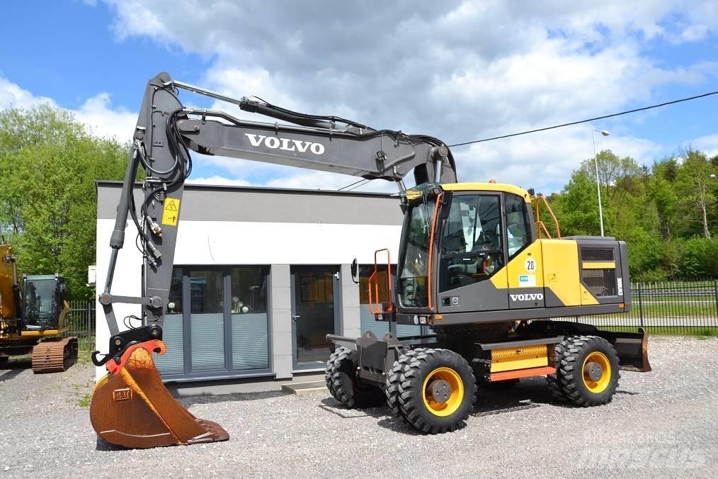 Volvo EW 180 E Pelle sur pneus
