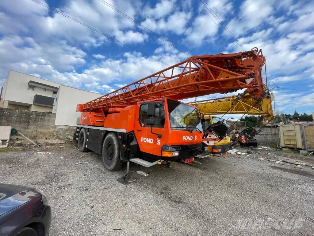 Liebherr LTM 1030-2 Grues tout terrain
