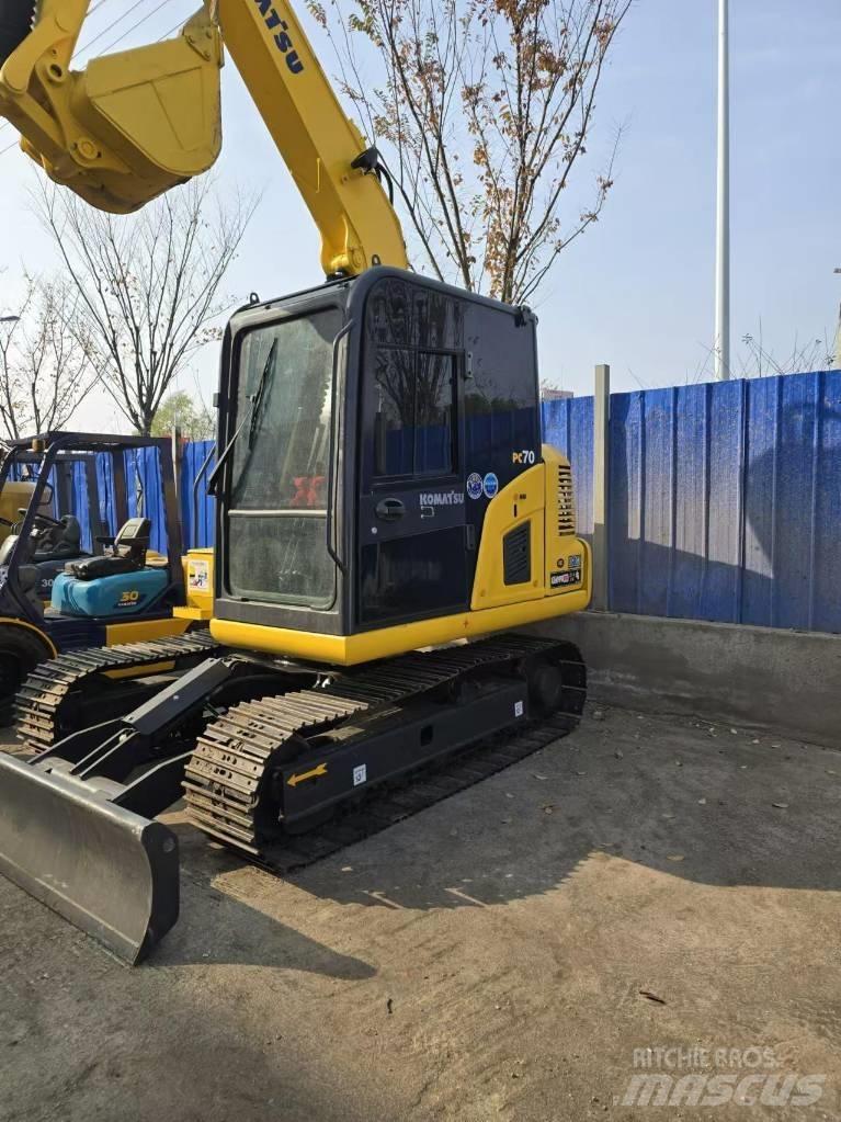 Komatsu PC 70 Mini pelle < 7t