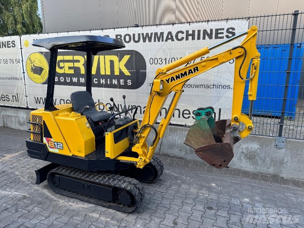 Yanmar B12 Mini pelle < 7t