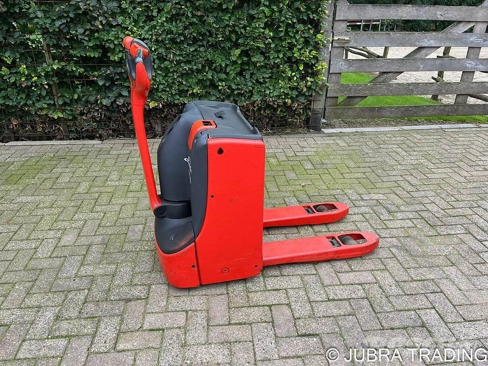Linde T16 Gerbeur accompagnant