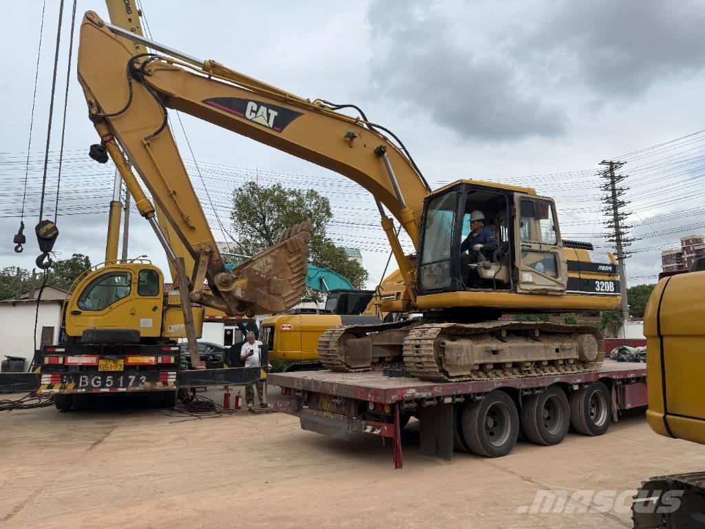 CAT 320 B L Pelle sur chenilles