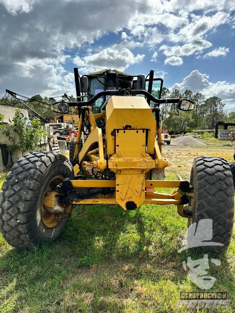 CAT 12 M Niveleuse