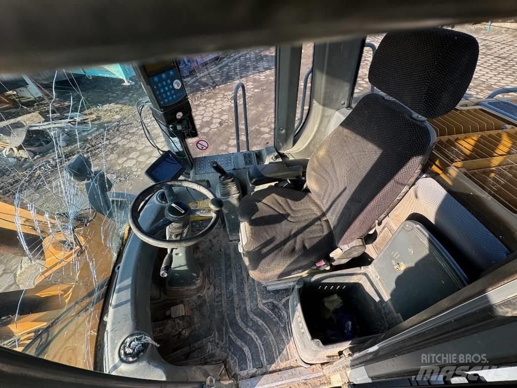 Liebherr L 556 Chargeuse sur pneus