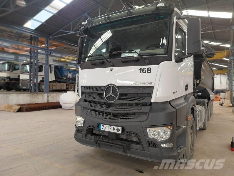 Mercedes-Benz 1845 Tracteur routier