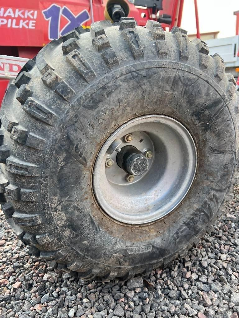 Honda LT-10 Remorque forestière avec grue