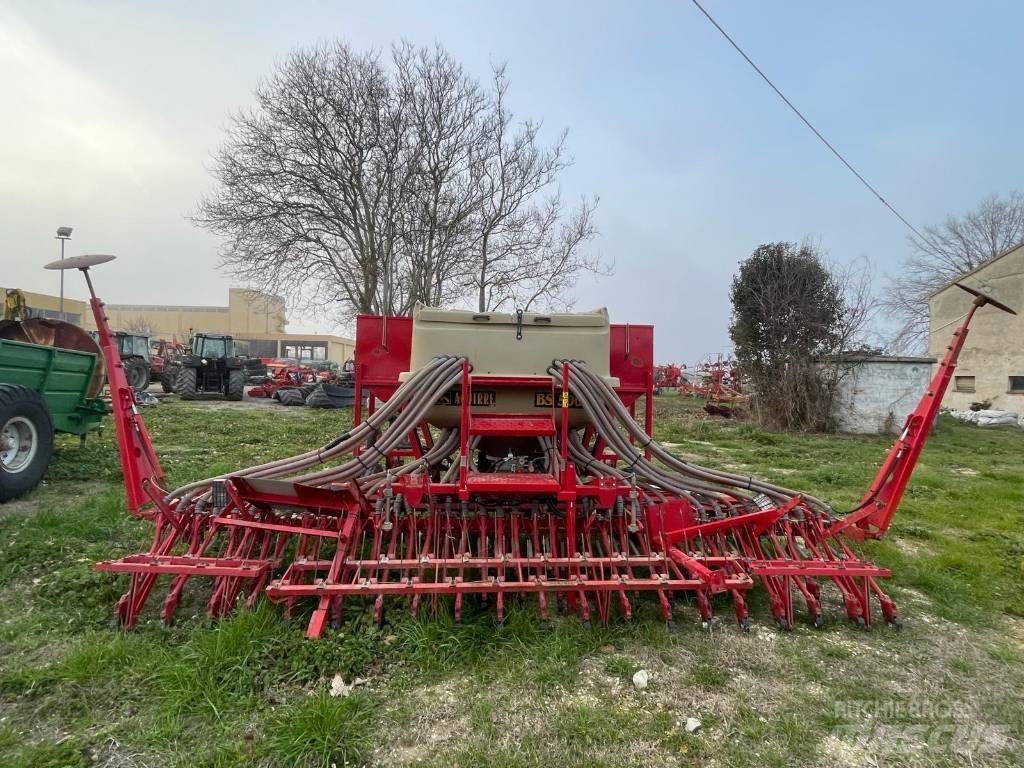  AGUIRE BS 500 Semoir