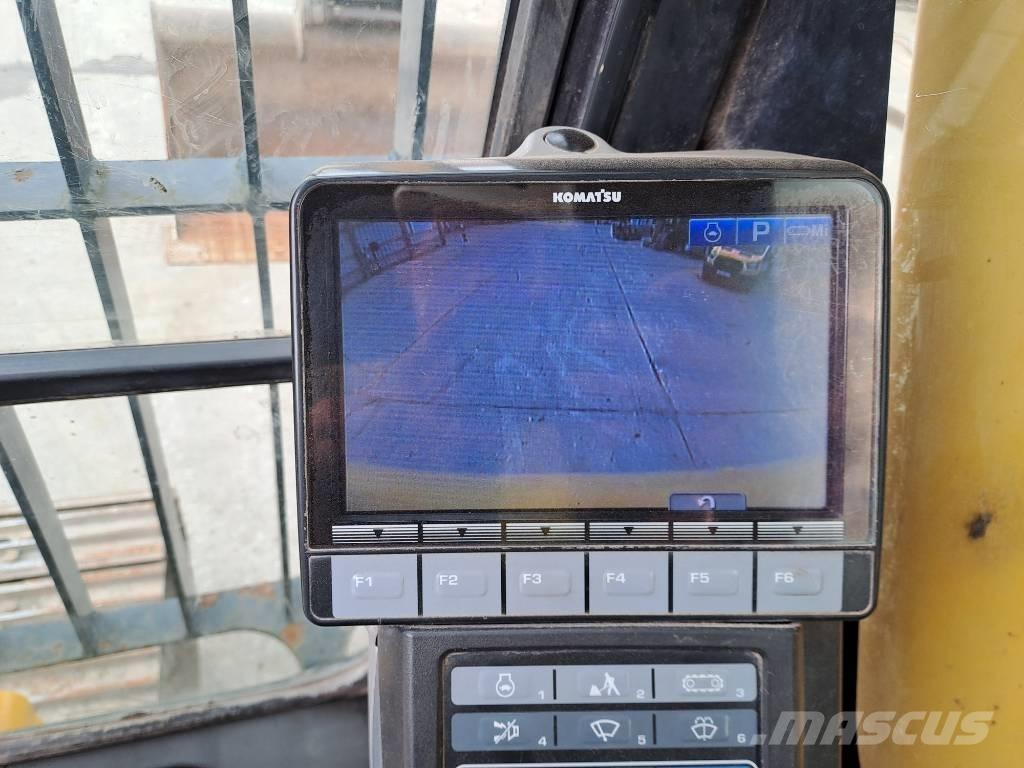 Komatsu HB 215 LC-2 Pelle sur chenilles