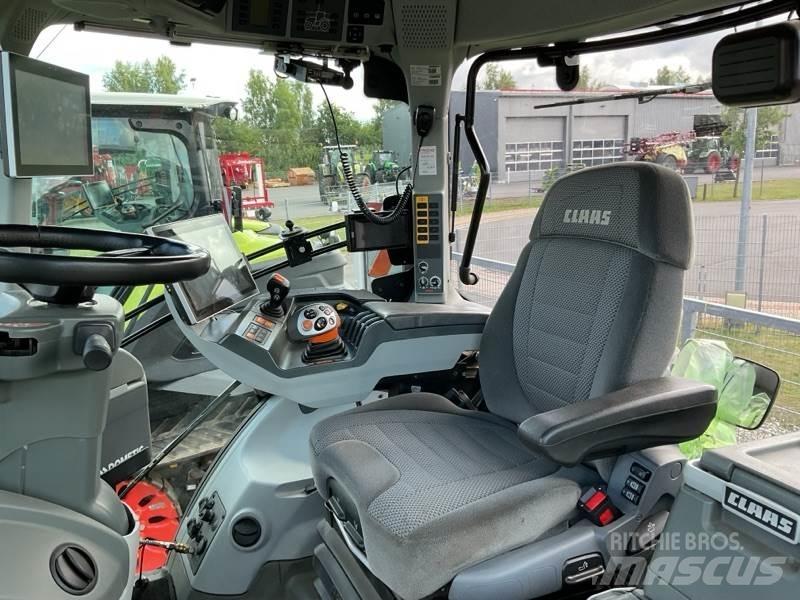 CLAAS Axion 960 TT Grue sur chenilles
