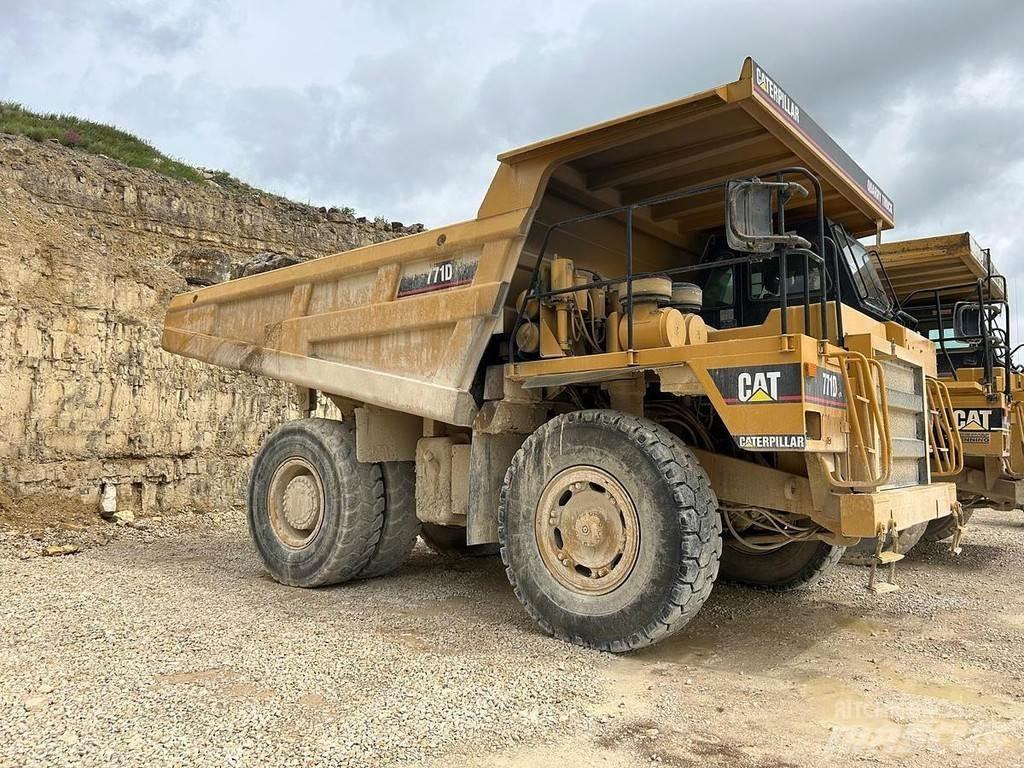 CAT 771D Mini tombereau