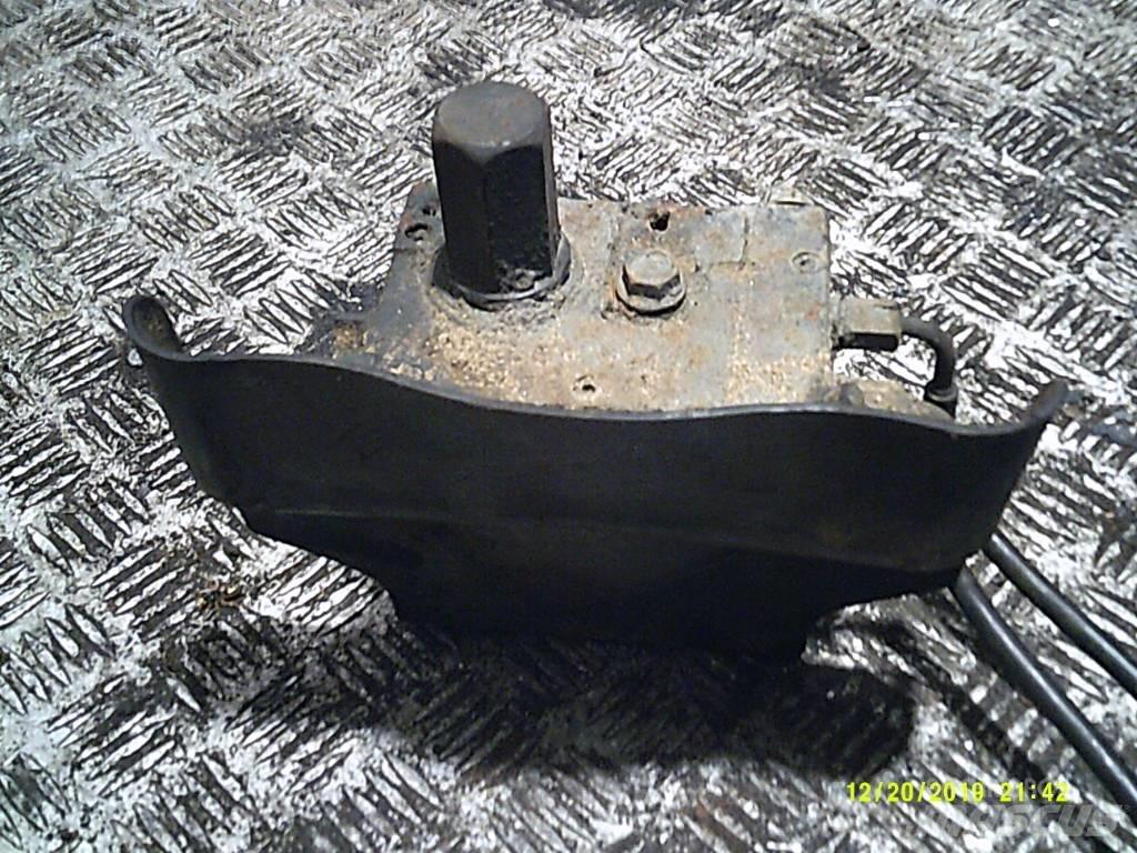 MAN TGS  81417236020 Hydraulique