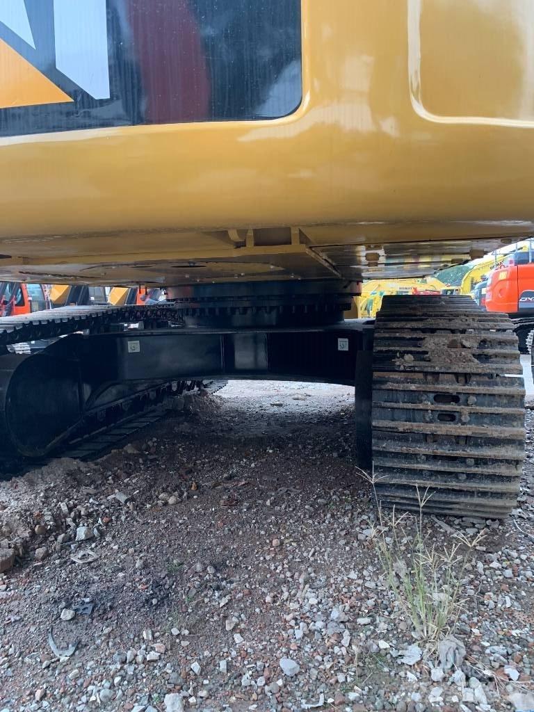 CAT 336 D Pelle sur chenilles