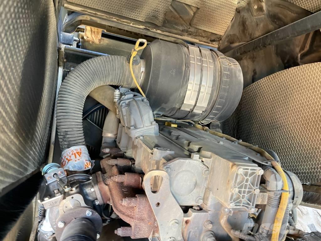 Bomag BW 213 DH-4 Rouleaux monocylindre