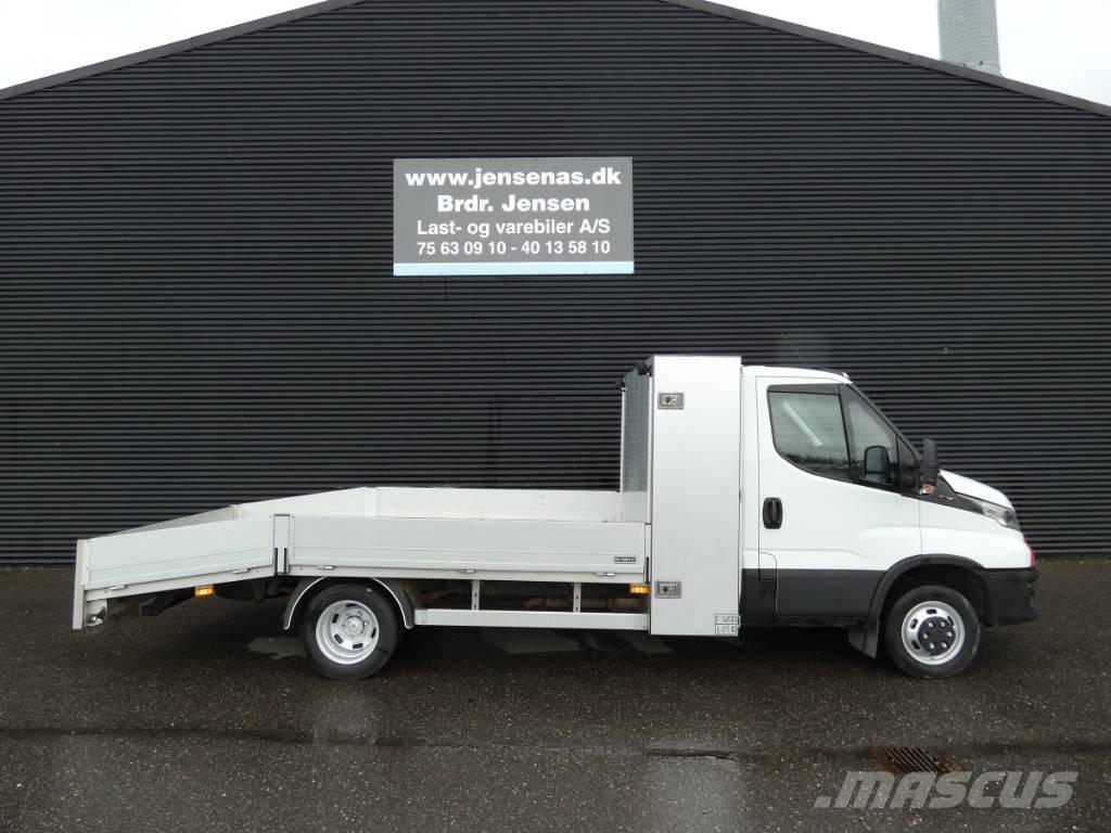 Iveco 50C 18 Camion porte engin
