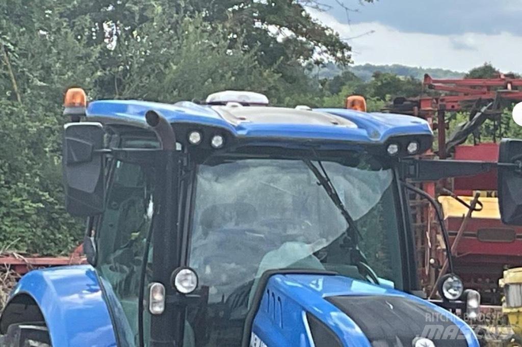 New Holland T 7.210 Tracteur