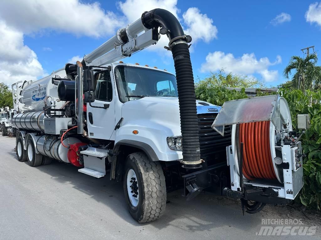 Freightliner 114 SD Camion aspirateur, Hydrocureur