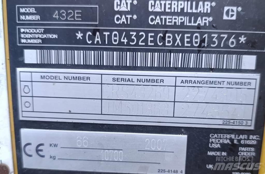 CAT 432 E 4x4 Tractopelle