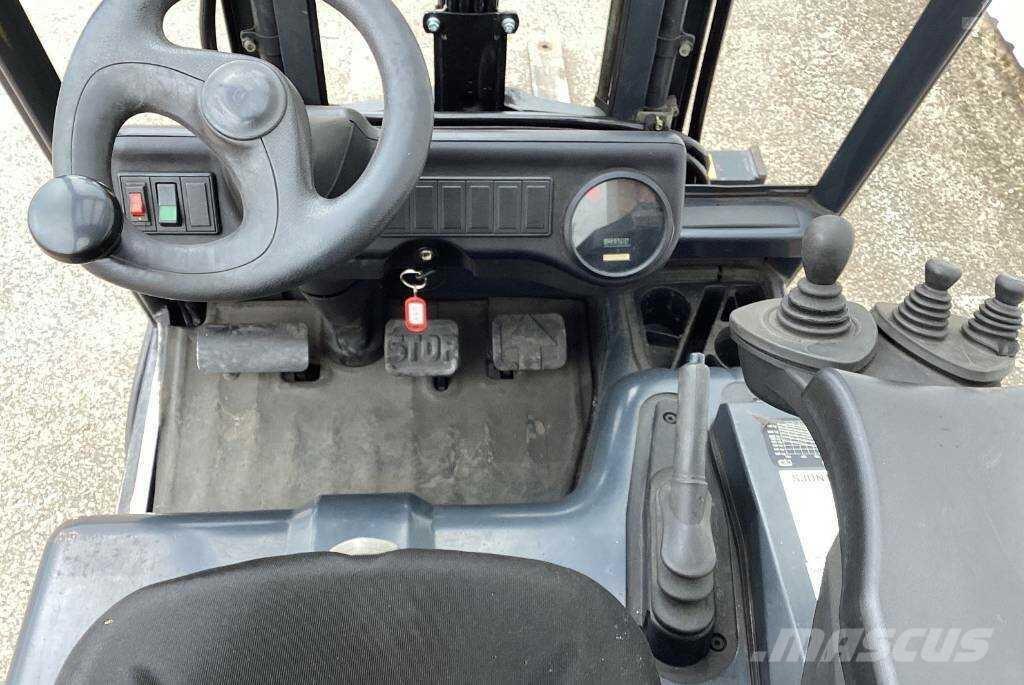 Linde E 18 C Chariots élévateurs électriques