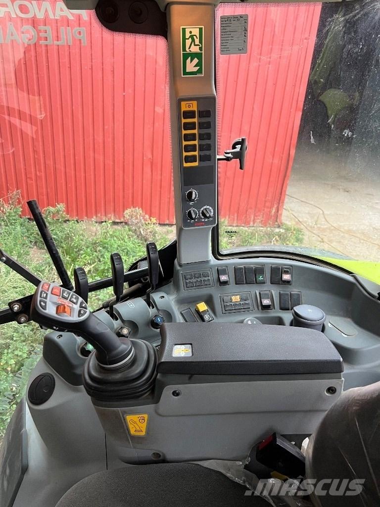 CLAAS Arion 460 CIS Tracteur