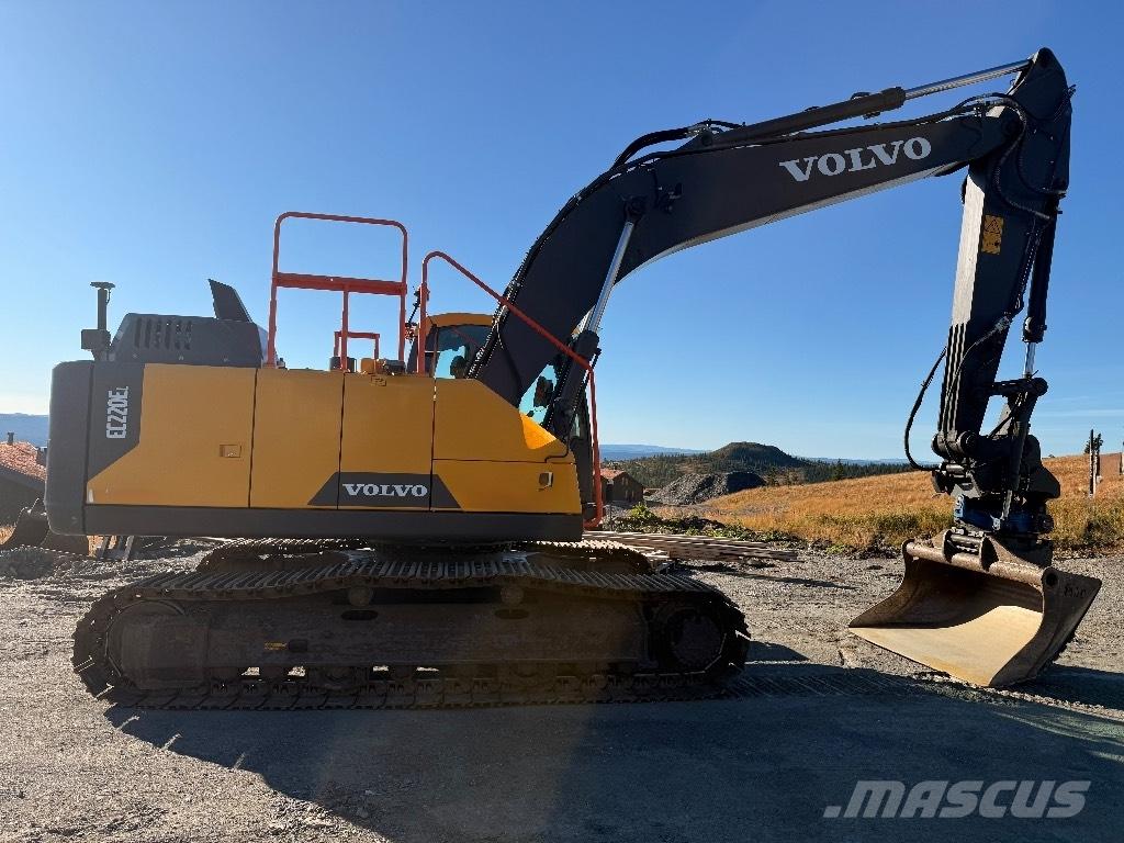 Volvo EC220EL Pelle sur chenilles