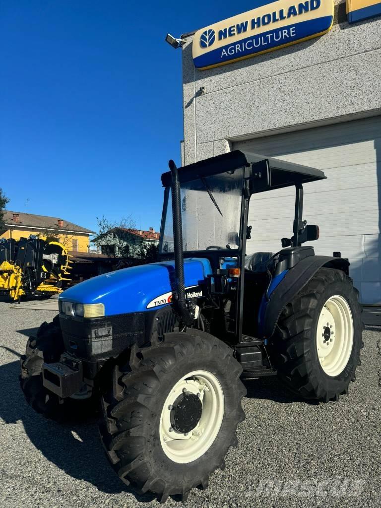 New Holland TN 70 Tracteur