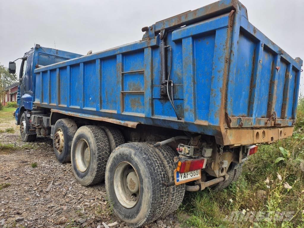 Sisu E14 Camion benne