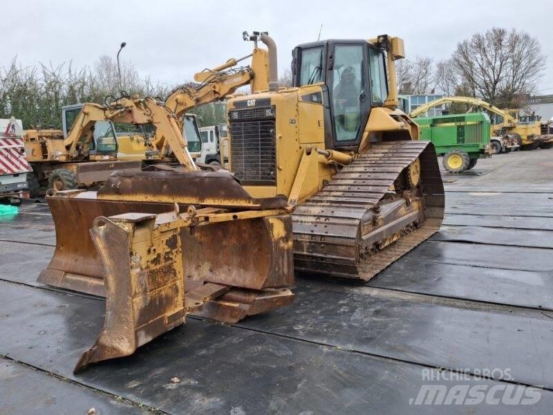 CAT D6N Bouteurs sur chenilles