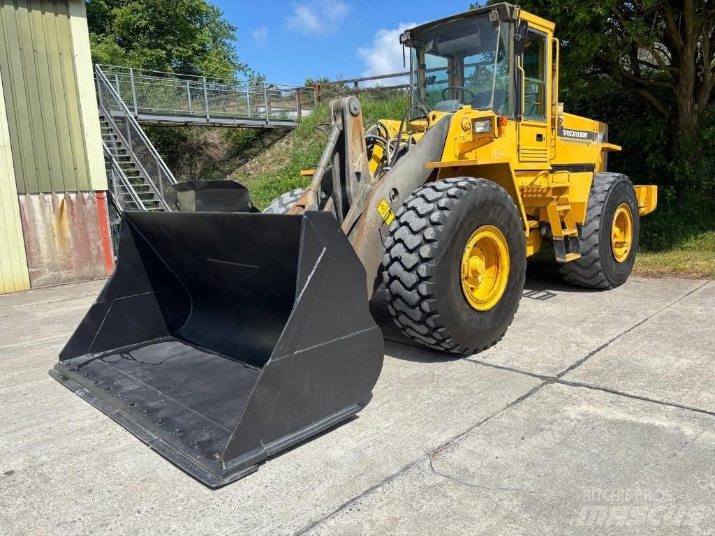 Volvo L 120 C Chargeuse sur pneus