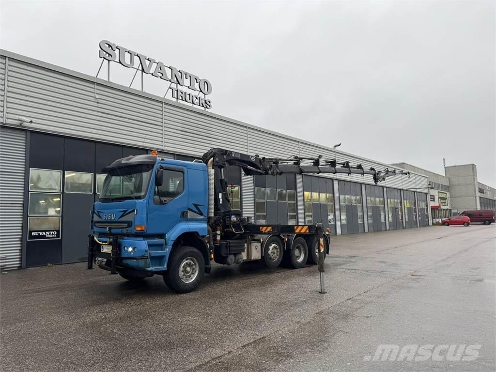 Sisu E11M Camion plateau ridelle avec grue