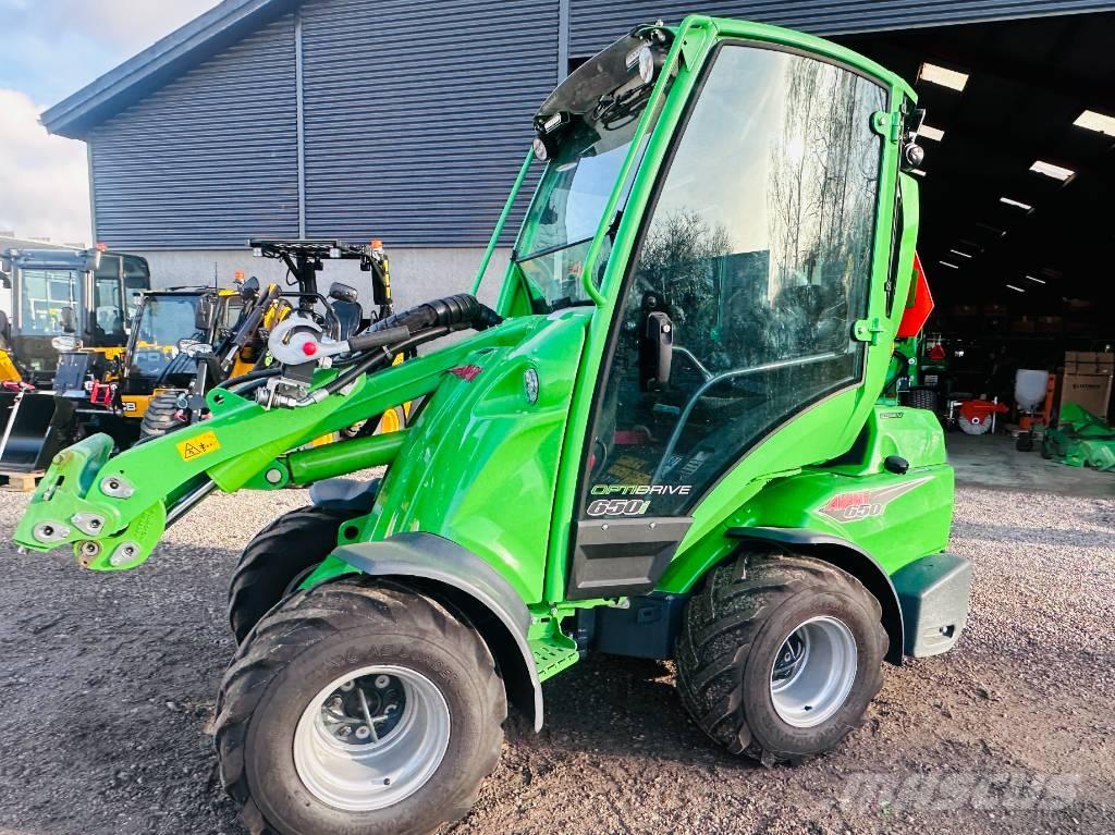 Avant 650 i Chargeuse multifonction