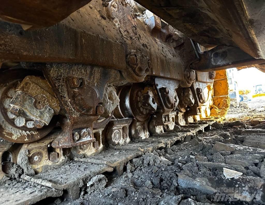 CAT D 9 T Bouteurs sur chenilles
