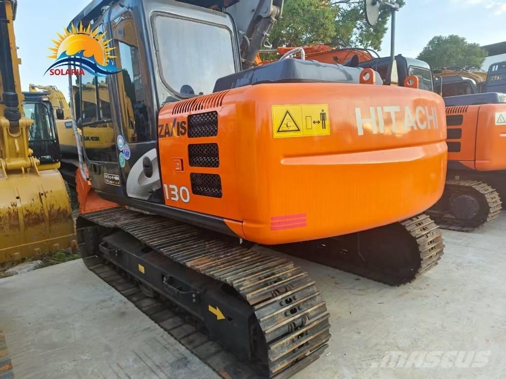 Hitachi ZX 130 Pelle sur chenilles