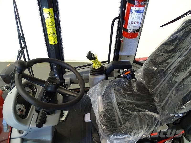 Yanmar V80-5 Chargeuse sur pneus