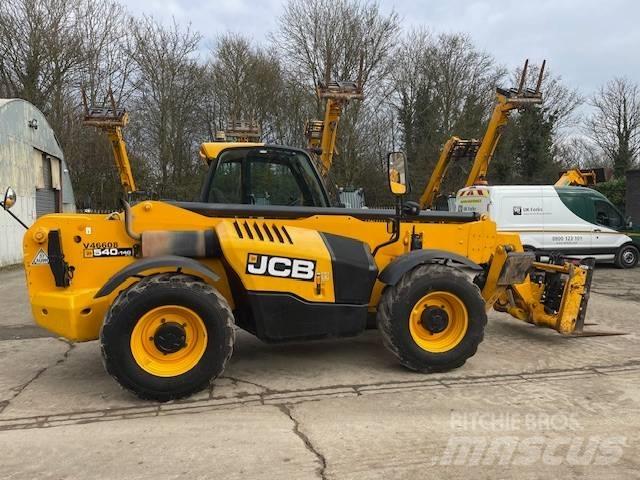 JCB 540-140 Chariot télescopique