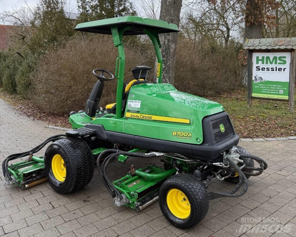 John Deere 8700 A Tondeuses pour fairway