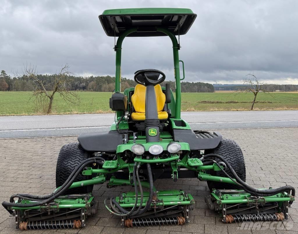 John Deere 8700 A Tondeuses pour fairway