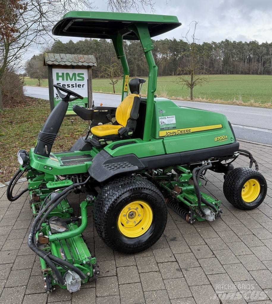 John Deere 8700 A Tondeuses pour fairway