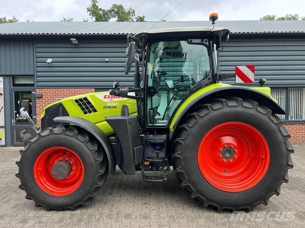 CLAAS Arion 660 Tracteur