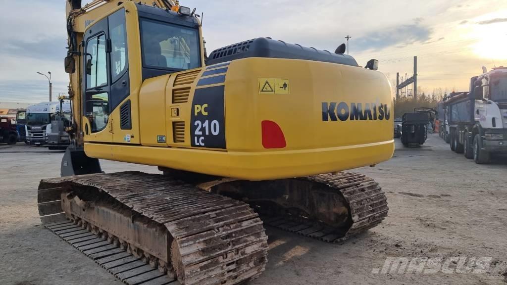 Komatsu PC 210 LC Pelle sur chenilles