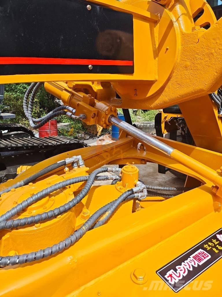 CAT 140 H Niveleuse