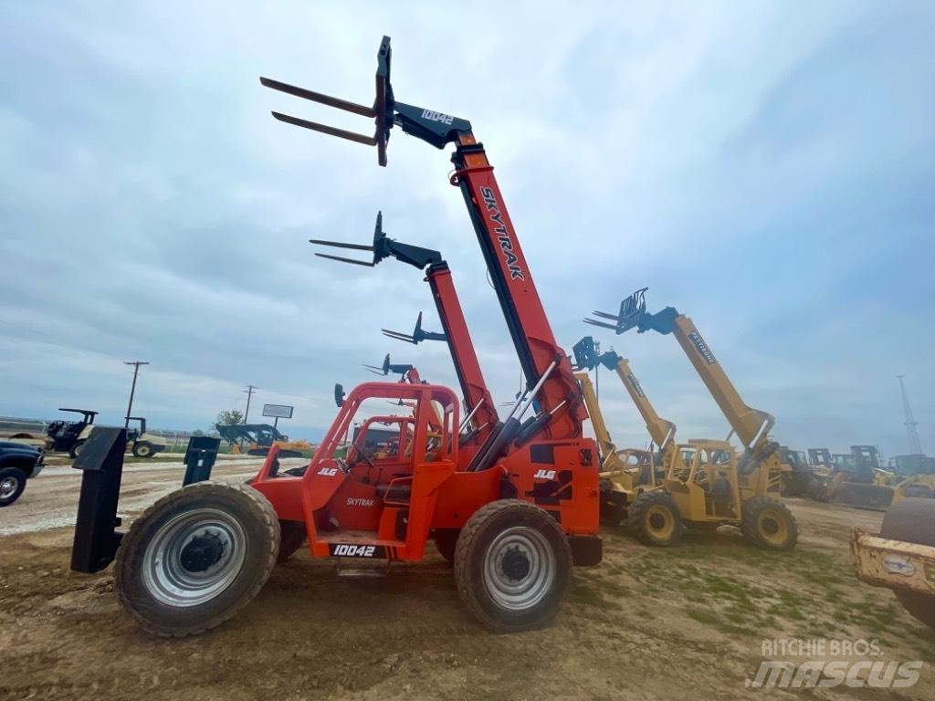 JLG 10042 Chariot télescopique