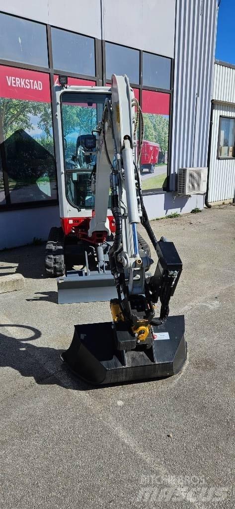Takeuchi TB 320 Mini pelle < 7t